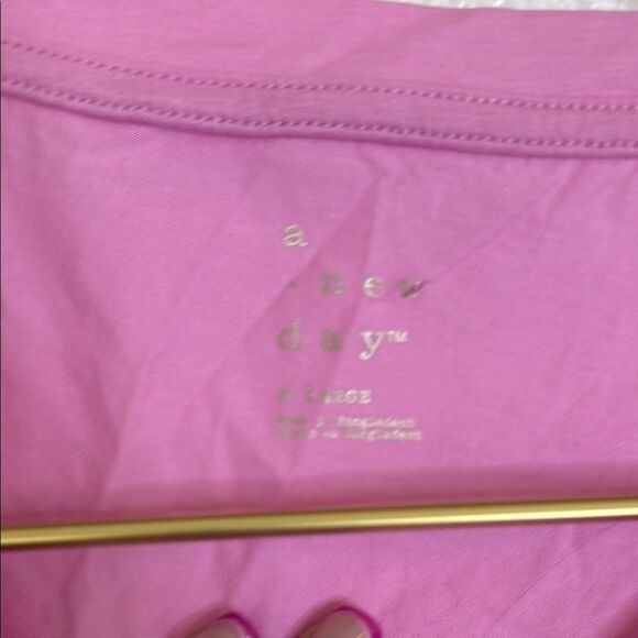 A new day Pink Short Sleeve Tee- Large - Picture 2 of 4